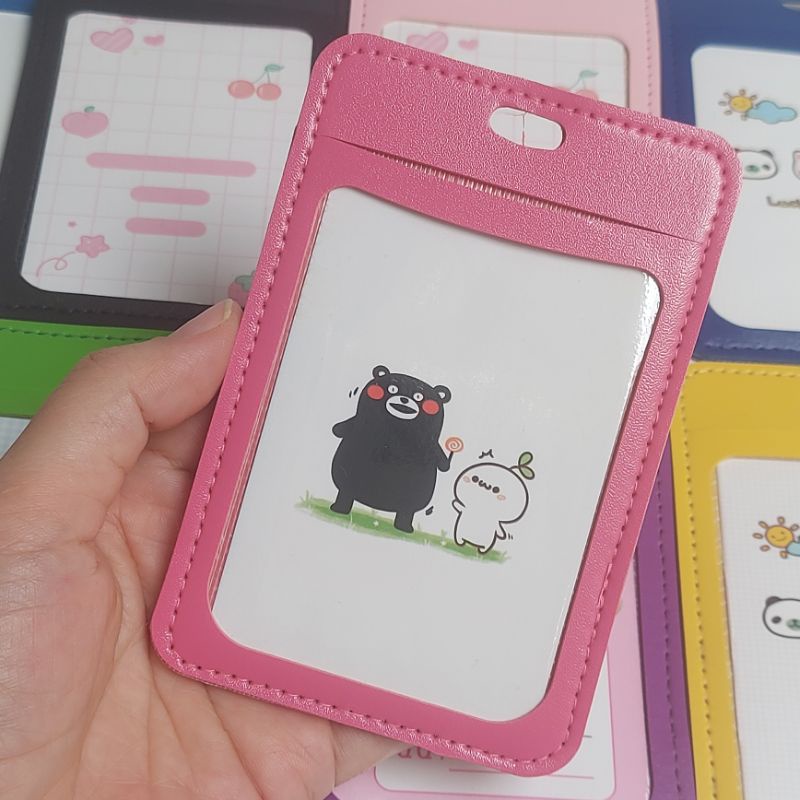Bao đựng thẻ, thẻ đeo nhân viên, bảng tên nhiều màu chất liệu da PU mềm mịn chống thấm nước, kích thước thẻ tên 8 x12 cm