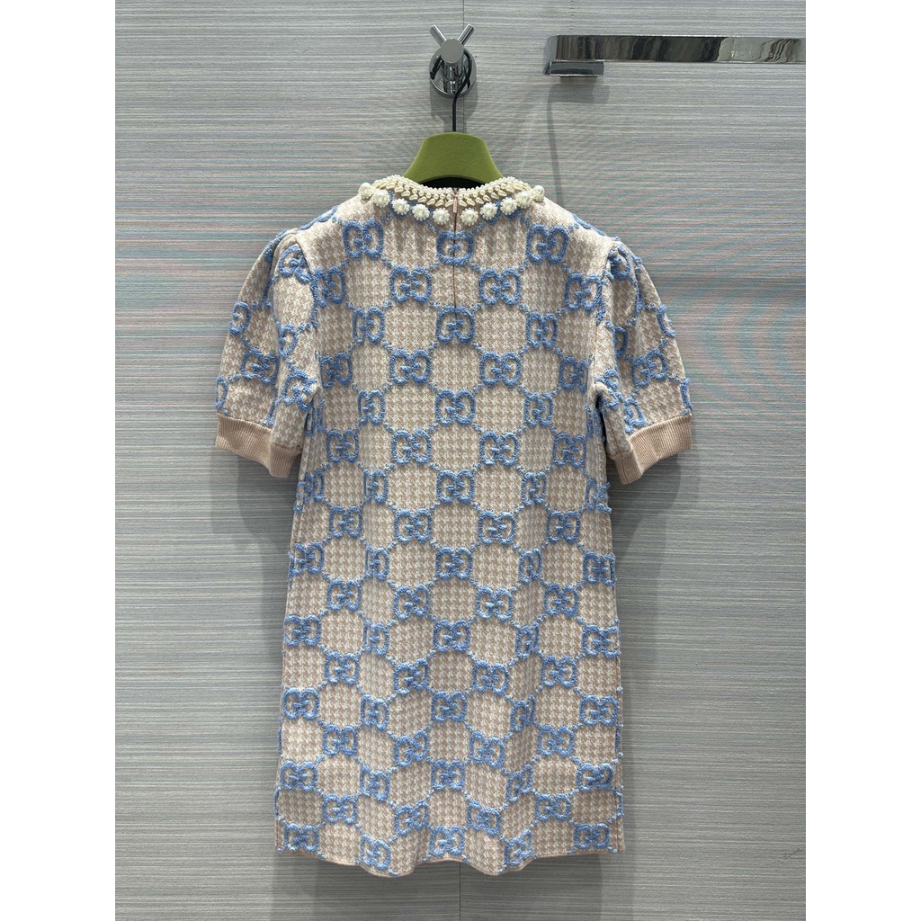 Váy len dệt kim ngắn tay nữ Gucci GC GG đính pearl thêu logo sành điệu