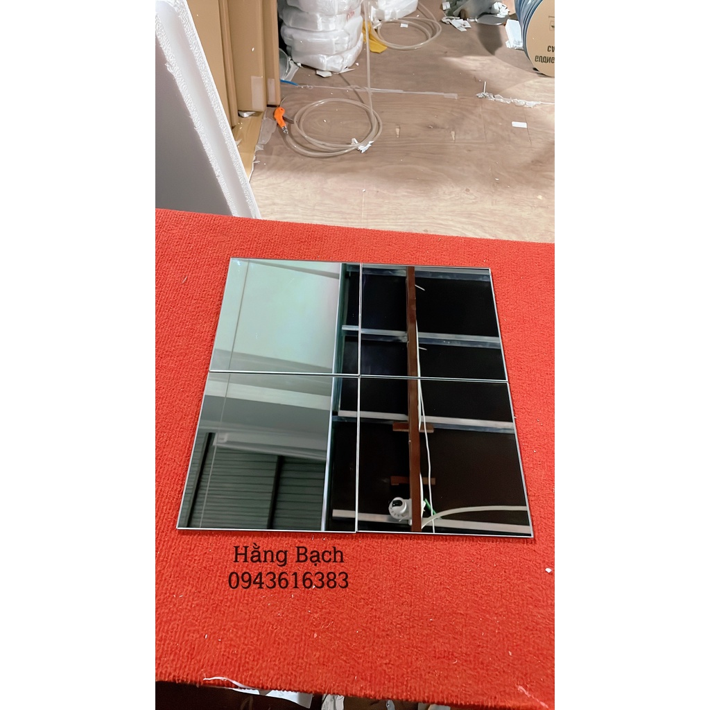 Gương dán tường soi toàn thân 𝐆𝐈𝐀́ 𝐗𝐔̛𝐎̛̉𝐍𝐆 Gương dán tủ giá trên là giá 1 tấm  25x25cm