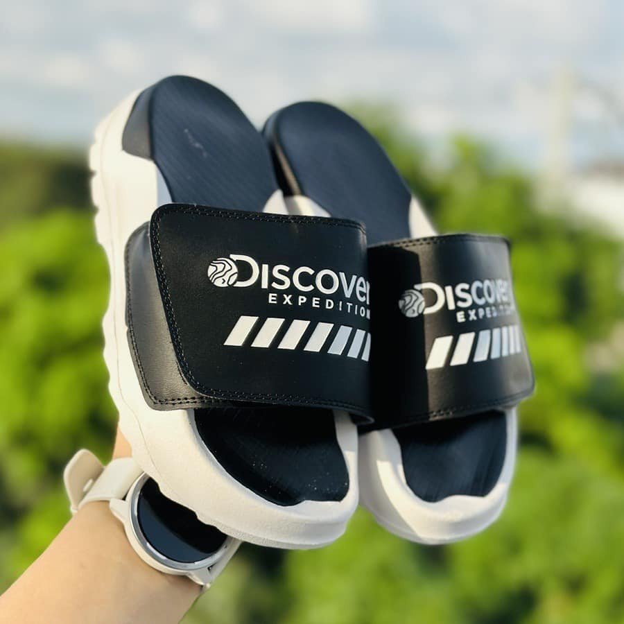 Dép Discovery đế 4cm quai dán chữ thêu hàng mới ra cực xinh