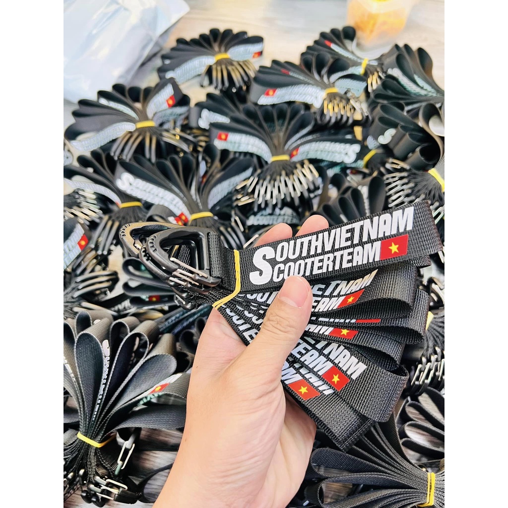 Dây Móc Khóa Chữ South VietNam nhiều màu sắc