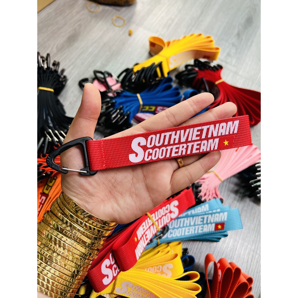 Dây Móc Khóa Chữ South VietNam nhiều màu sắc