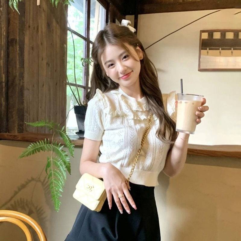 Áo len trắng phối ren mỏng croptop cổ tròn bèo phong cách thời trang tiểu thư vintage