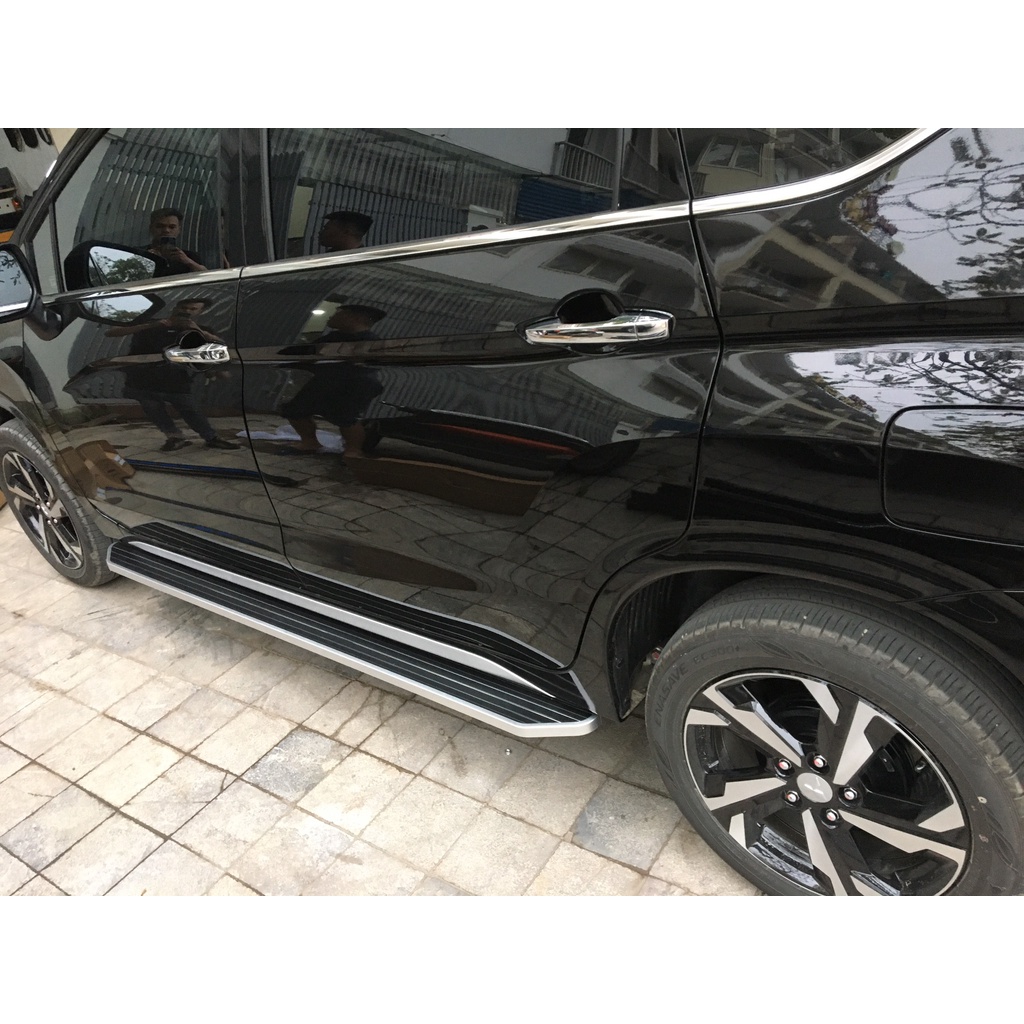 Bậc lên xuống, bệ bước chân ô tô Xpander . Mẫu nhôm đúc cao cấp  MH