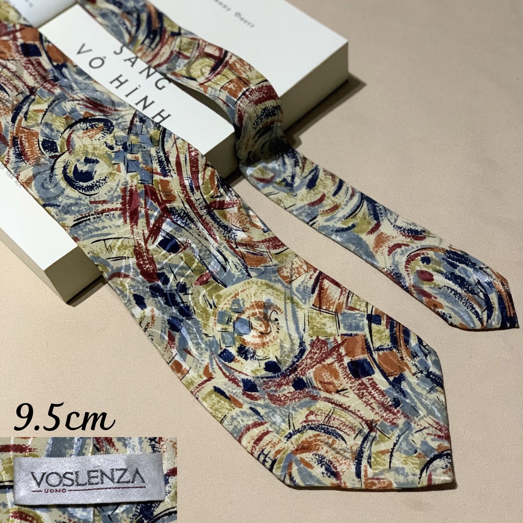 Cravat họa tiết vintage