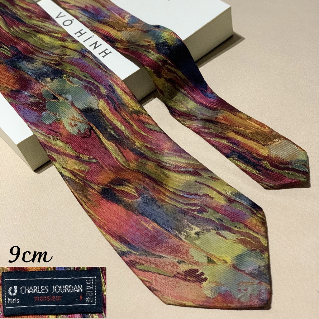 Cravat họa tiết vintage