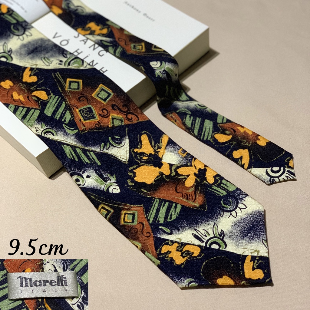 Cravat họa tiết vintage