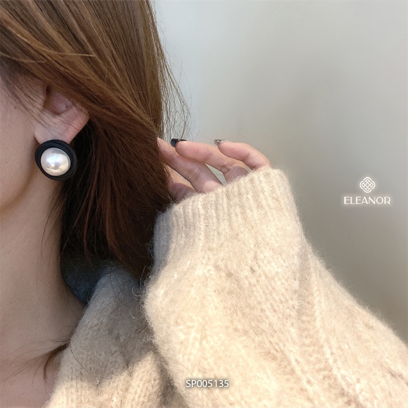 Bông tai nữ chuôi bạc 925 Eleanor Accessories đính ngọc trai nhân tạo viền đen phụ kiện trang sức 5135