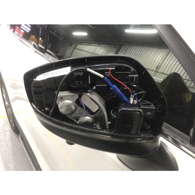 Moter gương xương nhôm cho Mazda , fix lỗi cụp xoè