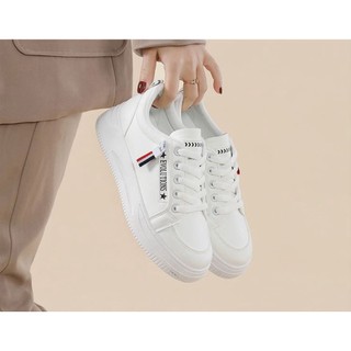 Giày sneaker nữ phối khóa cá tính cực nhẹ và êm (Còn size 35)