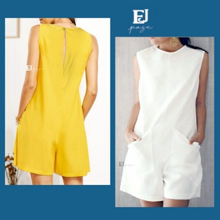 Jumpsuit nữ ngắn cổ tròn sát nách trẻ trung, thời trang.