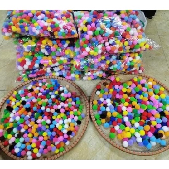 Đồ mầm non - Túi bom bom trang trí mầm non chất bông nhiều màu nhiều kích thước