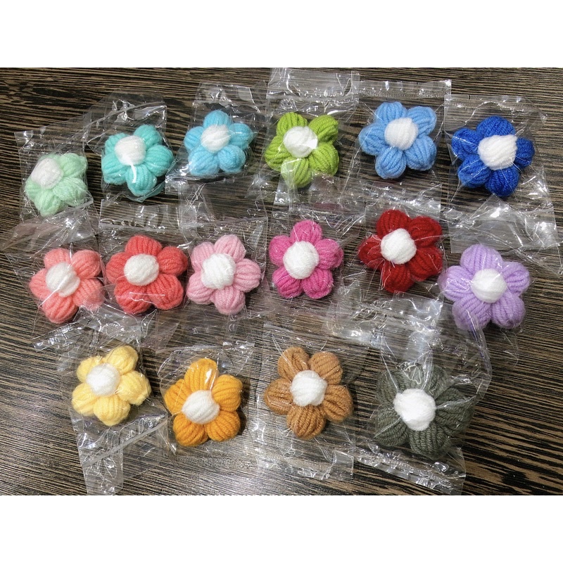 Hoa len móc, pin cài áo, đầm, túi, balo - 4cm có ghim