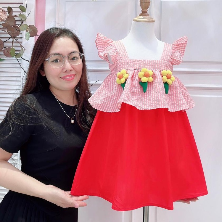 Đầm cho bé gái họa tiết bông hoa nổi F17 - Likekids