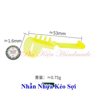 Nhẫn nhựa kéo sợi (Giao màu ngẫu nhiên)