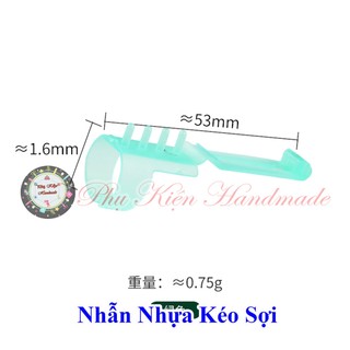 Nhẫn nhựa kéo sợi (Giao màu ngẫu nhiên)