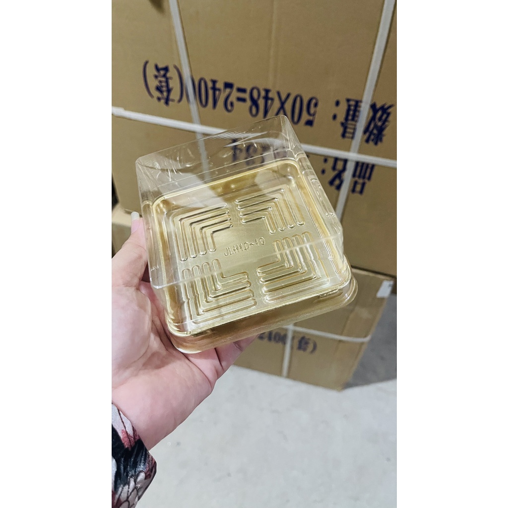 Hộp pet vuông JLH95-95 đế đen ,đế vàng đựng bánh 150gr-180gr [set/48-50c]