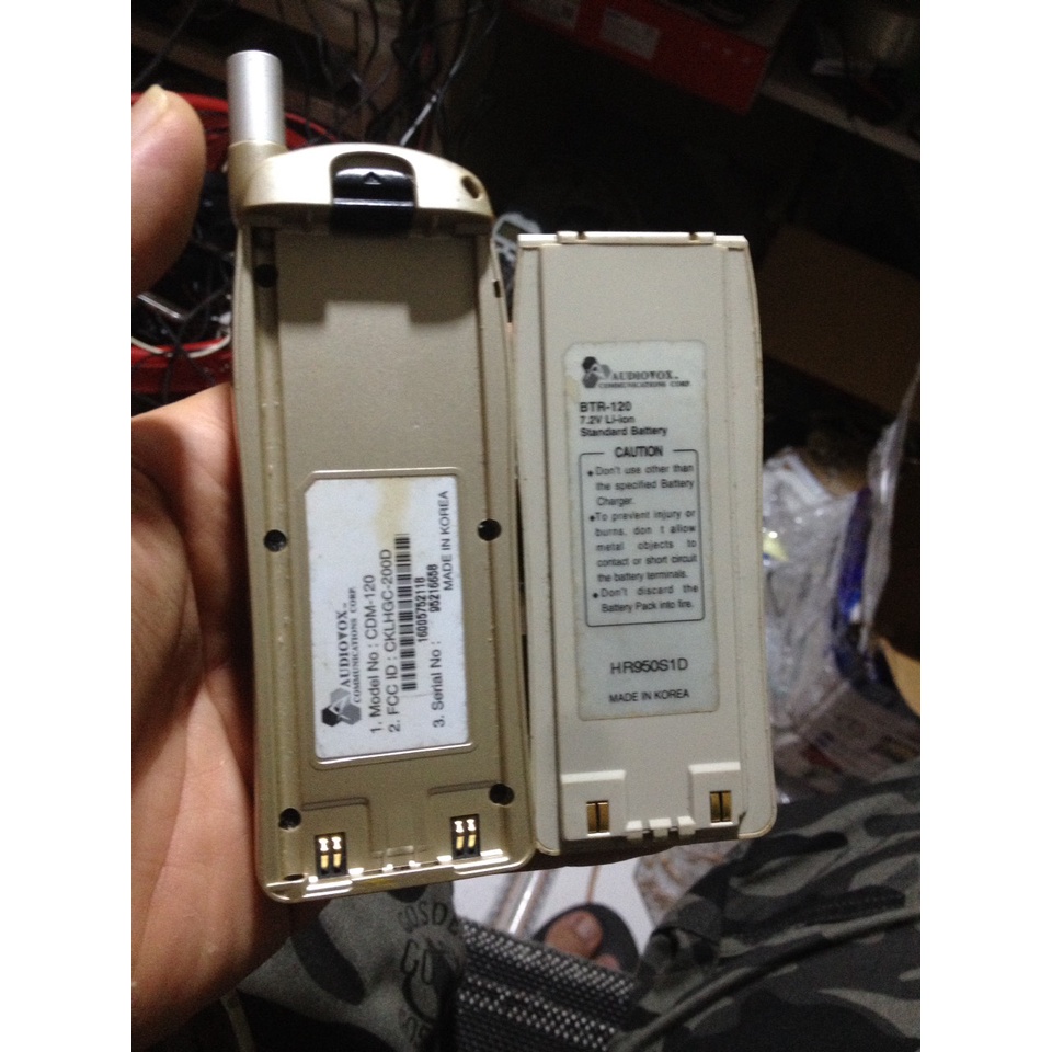 Xác AUDIOVOX  hàng CDMA One kèm bin, không sạc, không tét, không rõ tình trạng