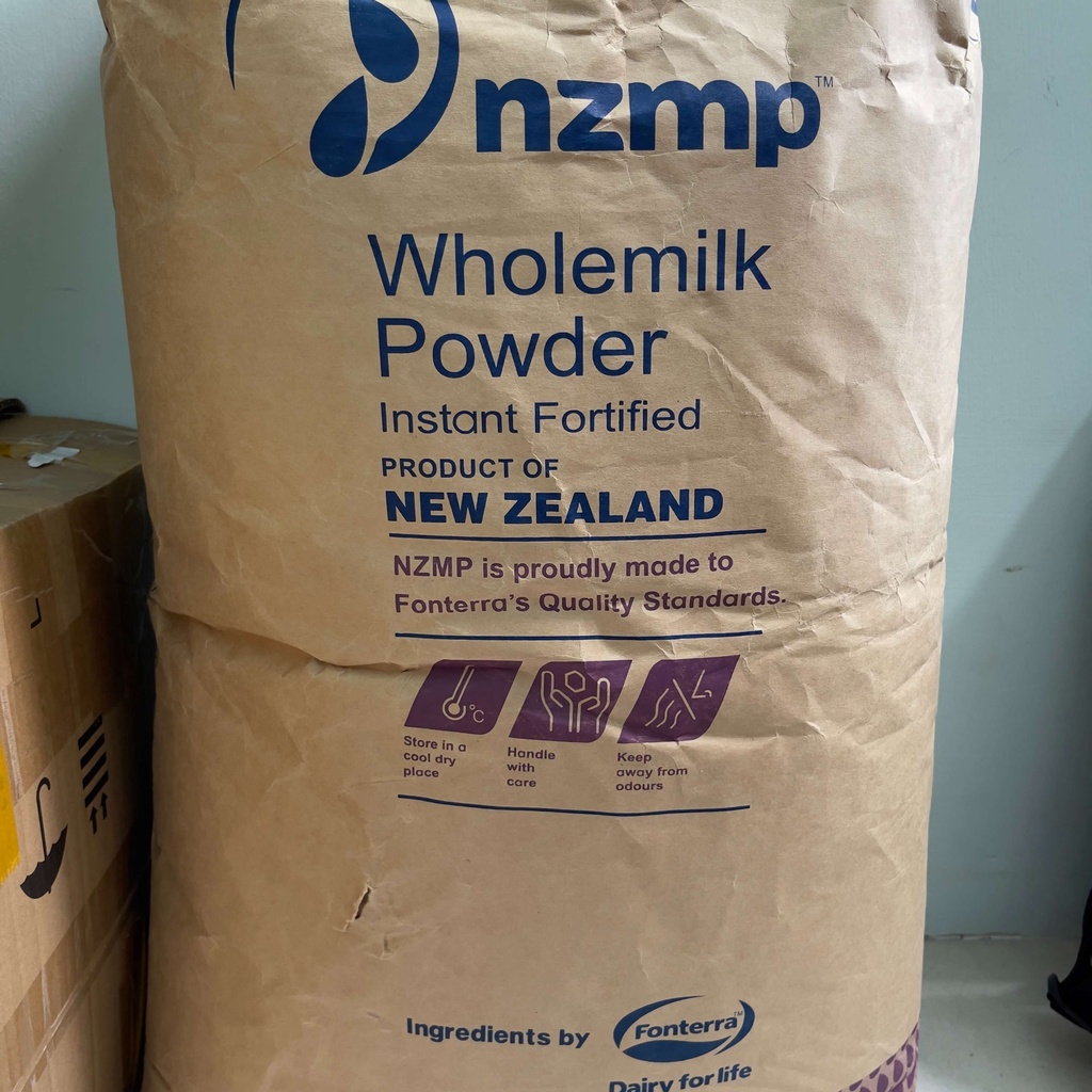 Bột Sữa Nguyên Kem New Zealand được chia từ bao 25kg