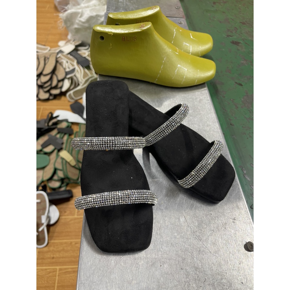 Dép Nữ 2 Quai Đá Ngang Bản To Siêu Êm