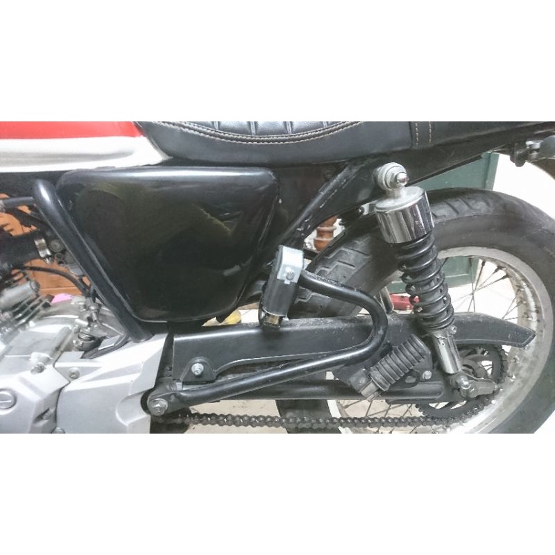 Gác chân gập lên xuống cho trẻ em, lắp cho Yamaha YB125