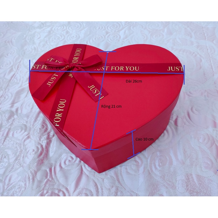 Hộp quà hình tim cao