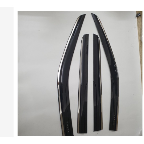 Bộ Vè che mưa xe Toyota Veloz Cross 2022 - 2023 Nhựa đen dày, chỉ mạ cao cấp