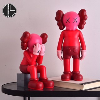 Mô hình Kaws màu sắc trưng bày trang trí nội thất
