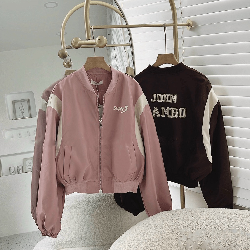 Áo khoác nữ form lửng chất da lộn 2 lớp lót dù LOGO THÊU ram.bo phối sọc tay cực đẹp Kyt_Fashion