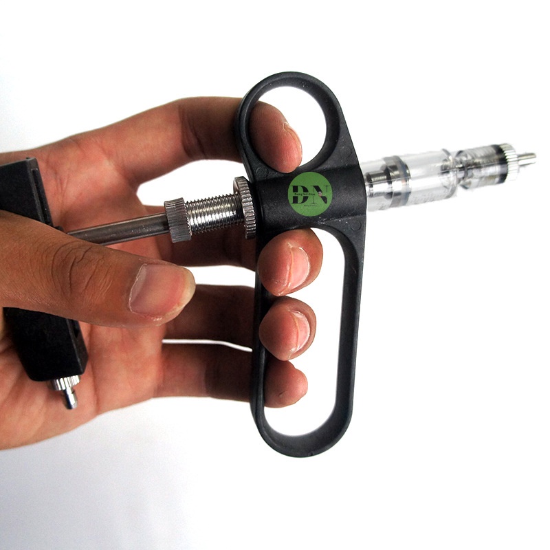 Xilanh tự động 2ml tiêm gia cầm thavet DN67