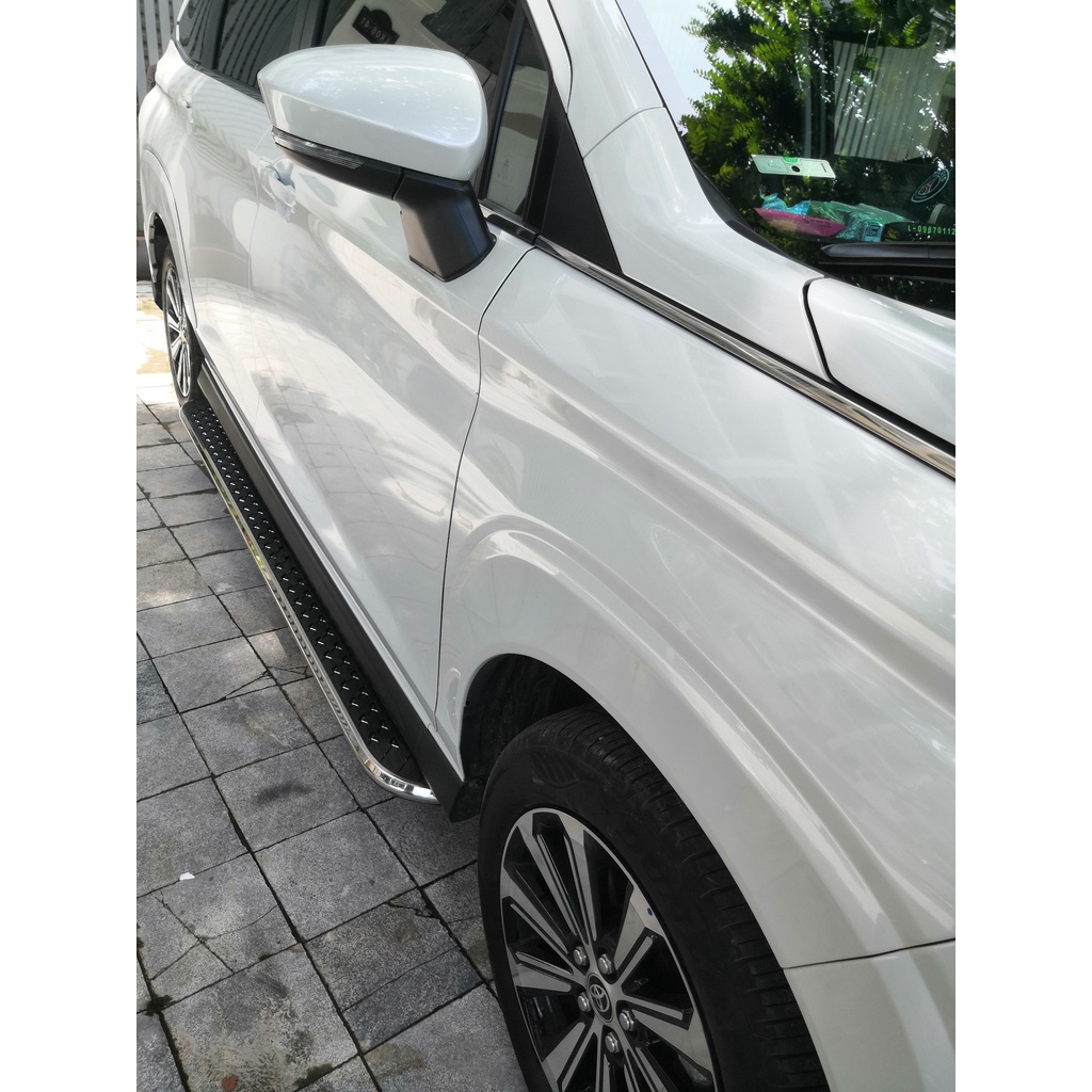 Bậc lên xuống, bệ bước chân ô tô Avanza Veloz 2022. Mẫu nhôm đúc KN