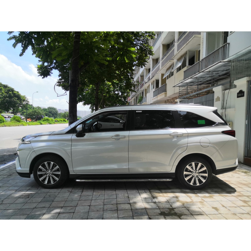 Bậc lên xuống, bệ bước chân ô tô Avanza Veloz 2022. Mẫu nhôm đúc KN