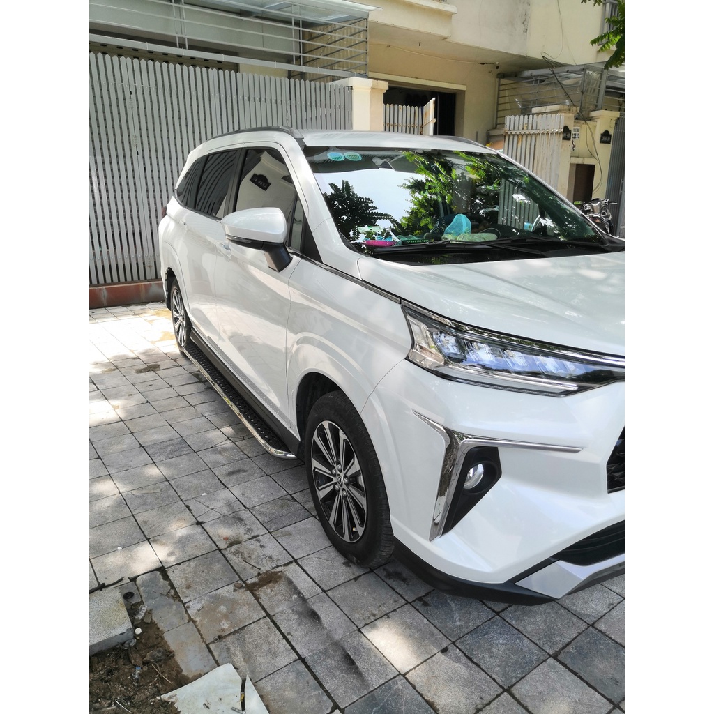 Bậc lên xuống, bệ bước chân ô tô Avanza Veloz 2022. Mẫu nhôm đúc KN