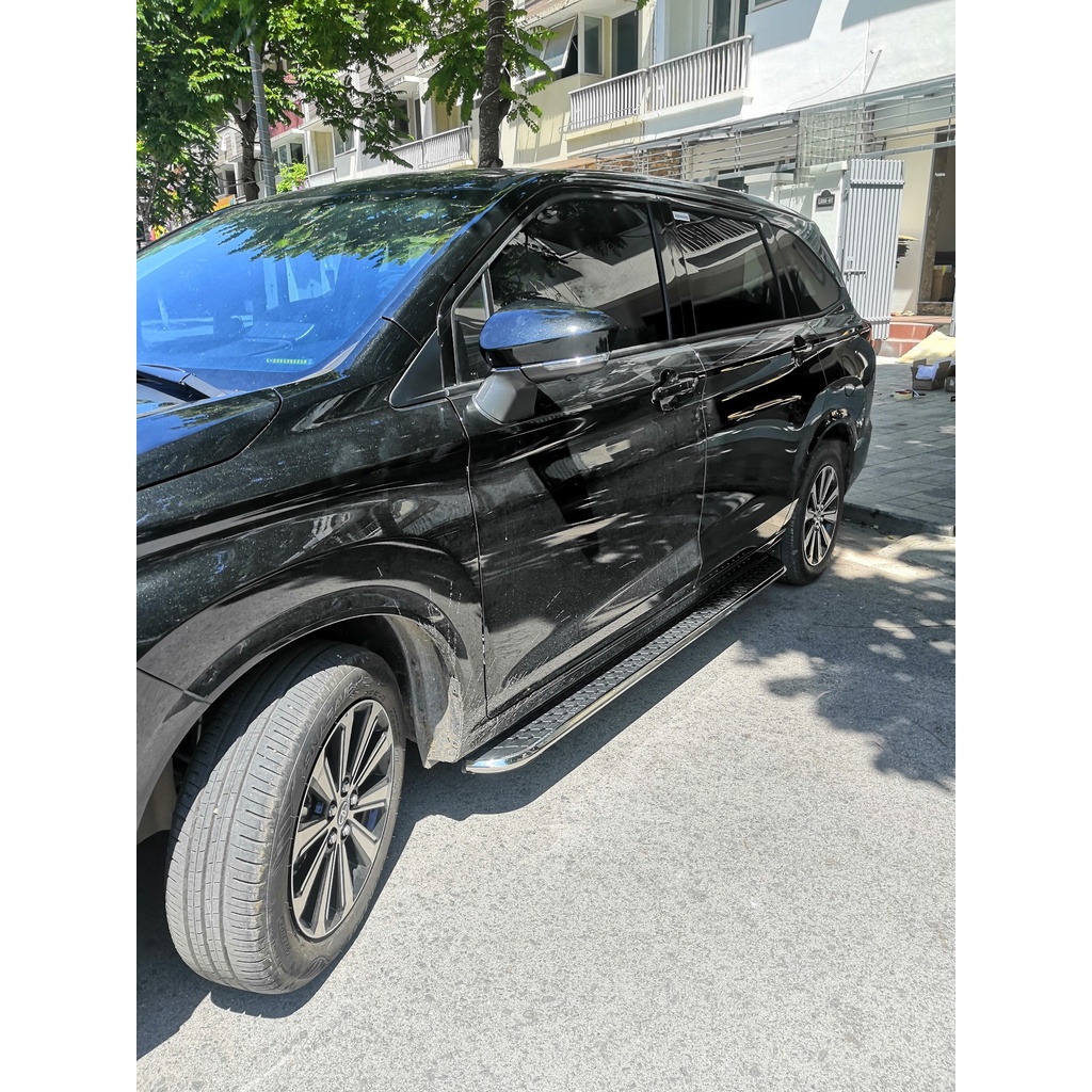 Bậc lên xuống, bệ bước chân ô tô Avanza Veloz 2022. Mẫu nhôm đúc KN