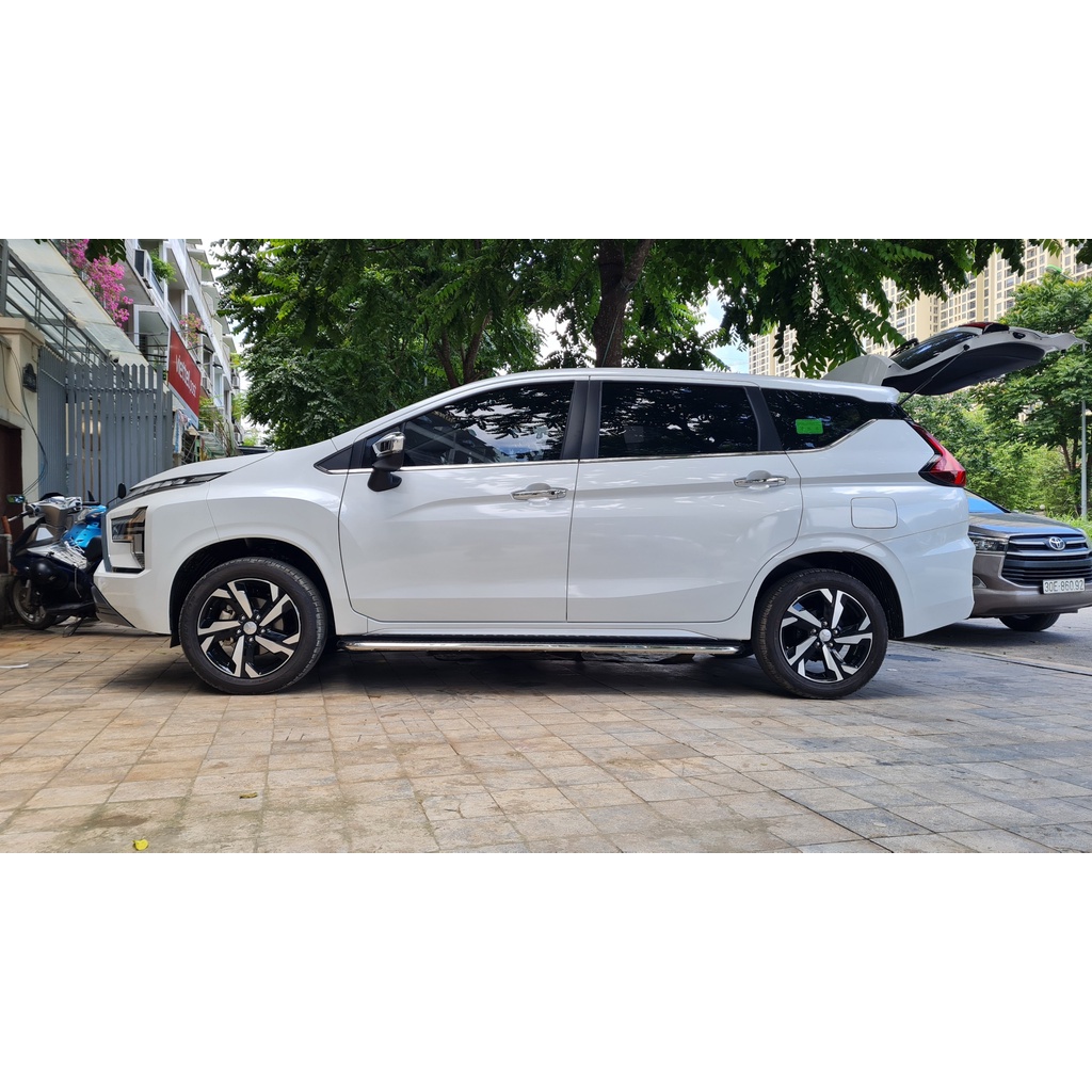 Bậc lên xuống, bệ bước chân ô tô Xpander. Mẫu nhôm đúc KN