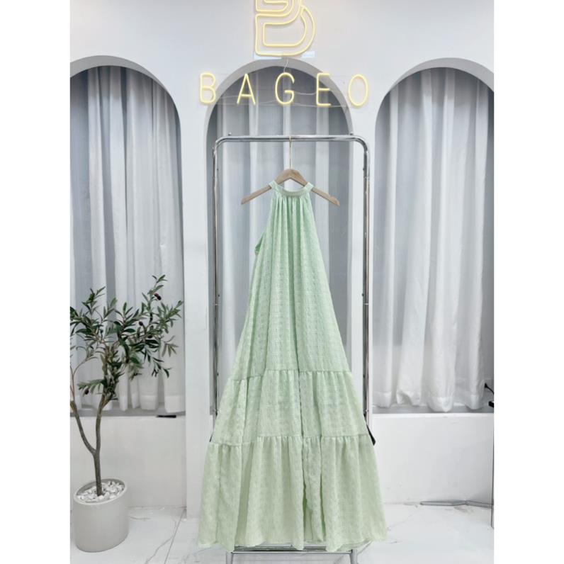 Đầm maxi cổ yếm dáng xuông đuôi xoè phân tầng bầu bì mặc đều được HOT 2023