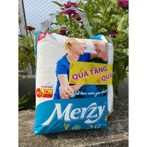 Tấm lót Merzy, dùng cho phụ nữ khi sinh và người già người bệnh ( ML gói 10 miếng )