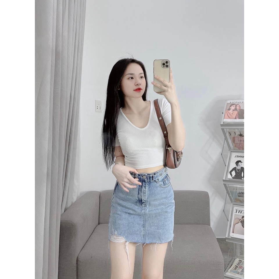 Áo thun croptop cổ tim