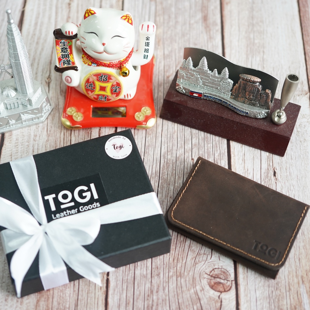 Ví Card Holder TOGI dùng tặng người thân yêu | Ví quà tặng thủ công handmade, da bò sáp, phong cách tối giản