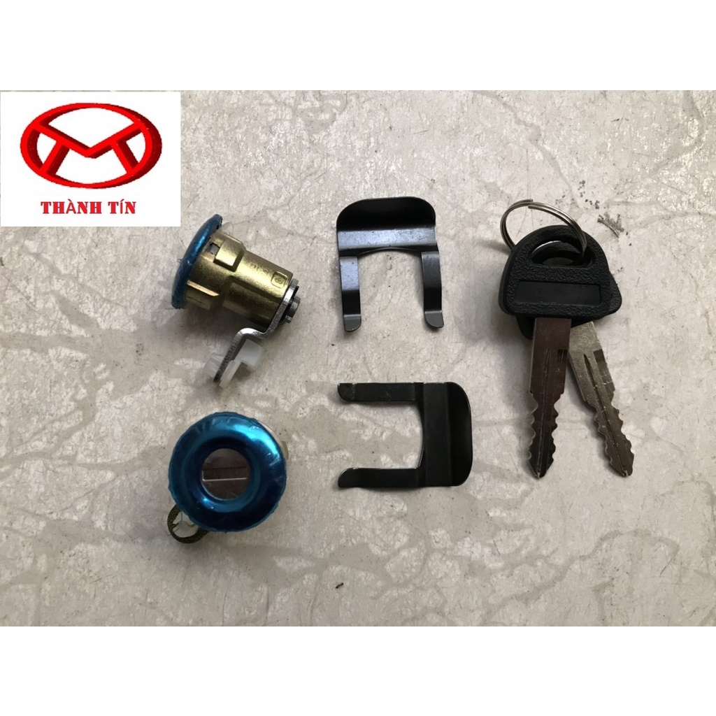 Ổ khóa cánh cửa Trước suzuki cóc ,suzuki 5 tạ /thaco/vinaxuki