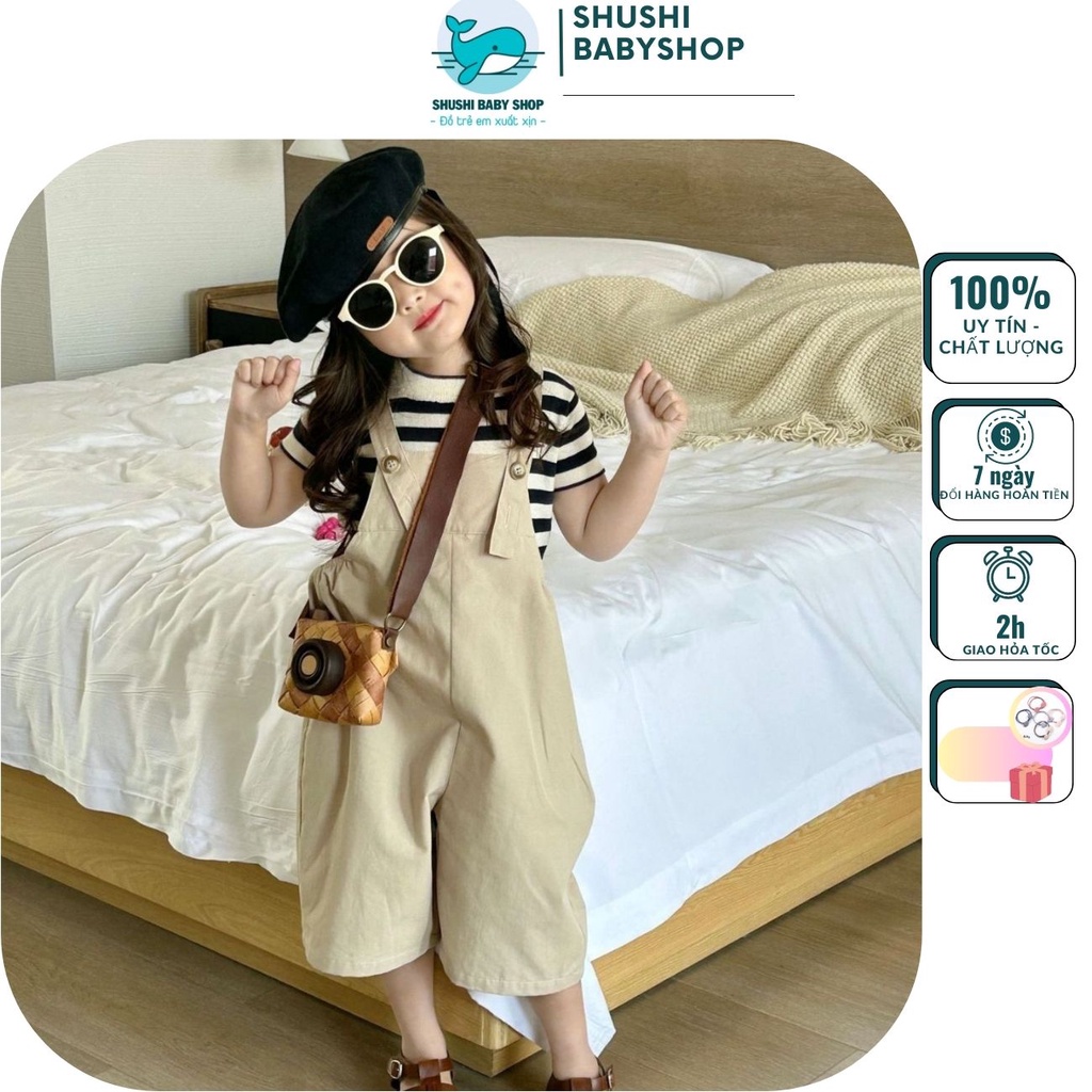 Set yếm thô kaki màu be phối áo kẻ đen trắng basic cho bé gái có size từ 10kg tới 45kg Shushibabyshop
