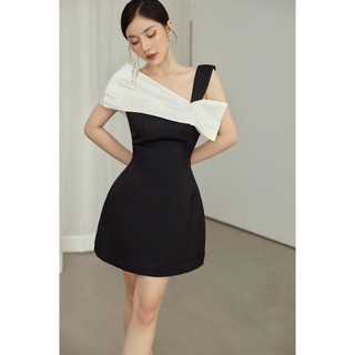 Agnes - Đầm Cúp Đen Phối Bèo Vai Trắng