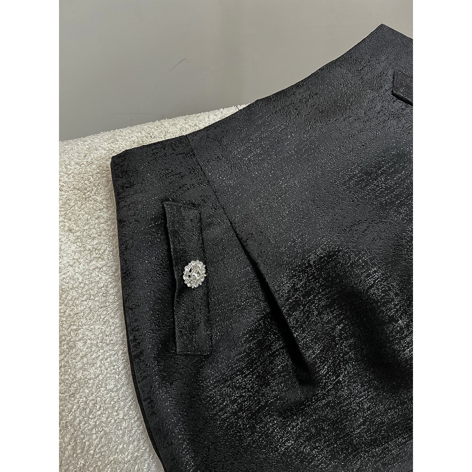 Chân váy tafta, dáng xoè, đính đá, MOO Design - CV01