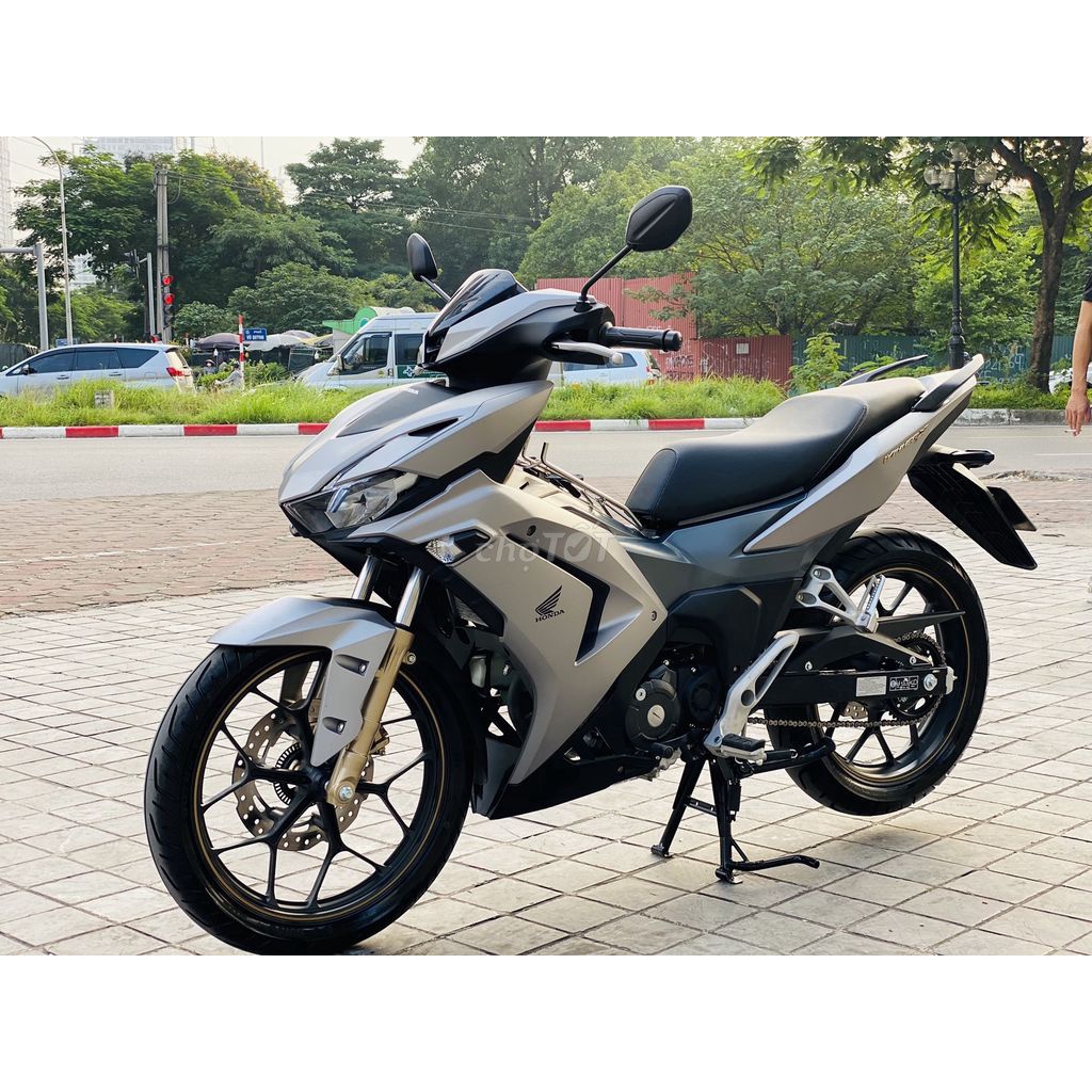 Ốp trước ốp pha ốp yếm winner x v3 honda