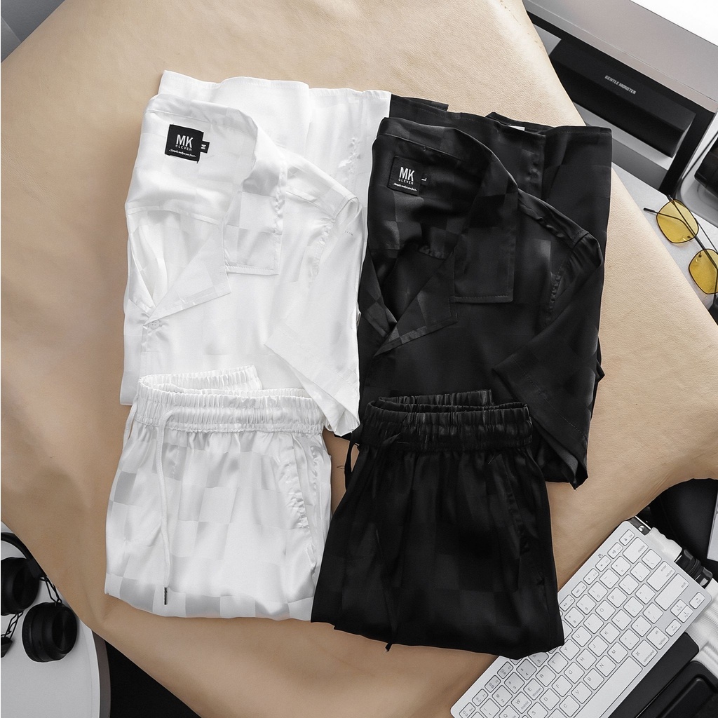 Set Đồ Nam MK CLEVER FELIX, Chất liệu vải lụa cotton mềm mịn, thoáng mát, co giãn. Form fit người đứng dáng cực đẹp