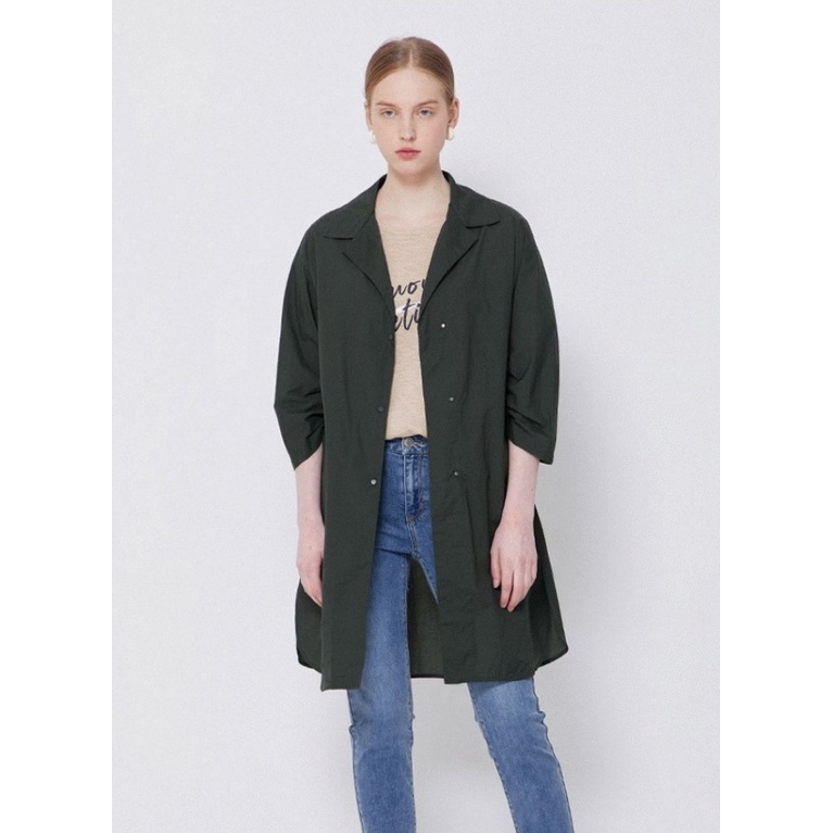 Áo khoác chống gió nhẹ Shesmiss xuất Hàn size 55, 66 màu hồng nhạt