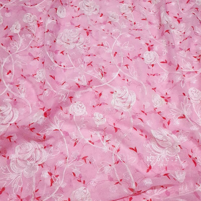 Vải voan chiffon hoa nhí thêu