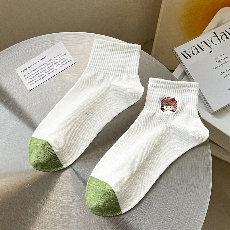 Vớ Mỏng Thoáng Khí Thêu Họa Tiết Mặt Cười Dễ Thương Cho Nữ Kafu D641