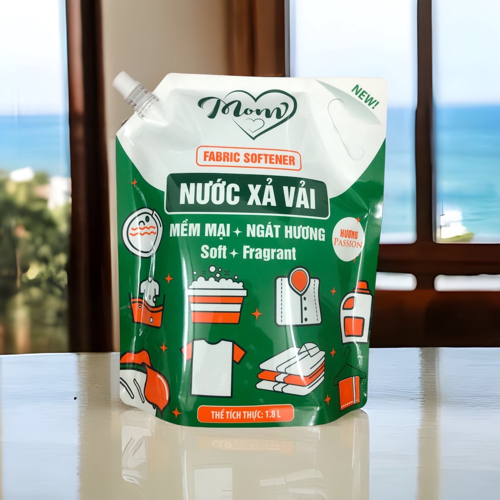 Nước Xả Vải Cao Cấp Đậm Đặc MOM - Lưu Hương Bền Lâu, Dùng Được Cho Quần Áo Em Bé