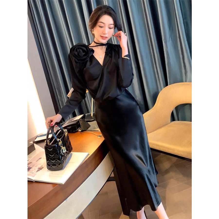 Chân Váy Lụa Đuôi Cá Và Áo Lụa Gắn Hoa Eclipse Clothing